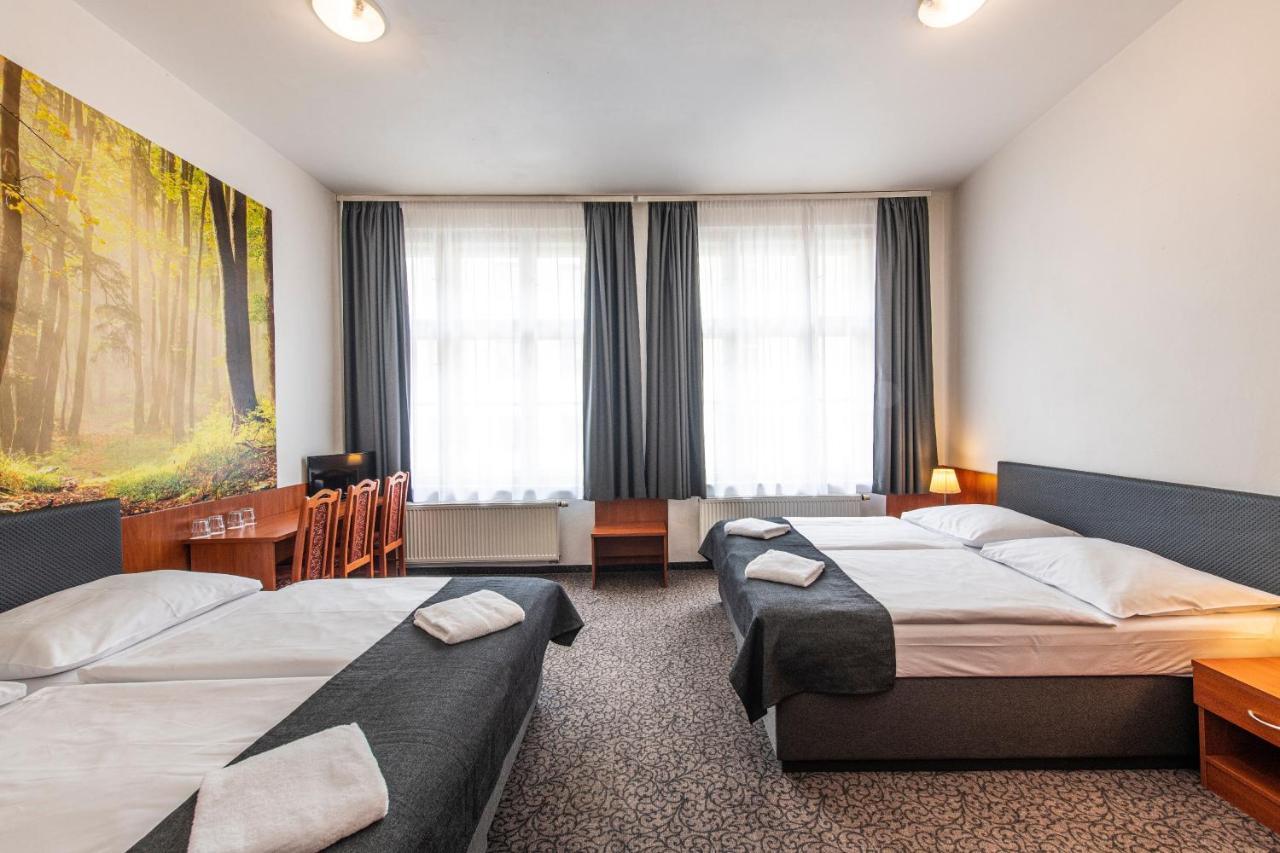 Hotel Zlatá Váha Praga Exterior foto