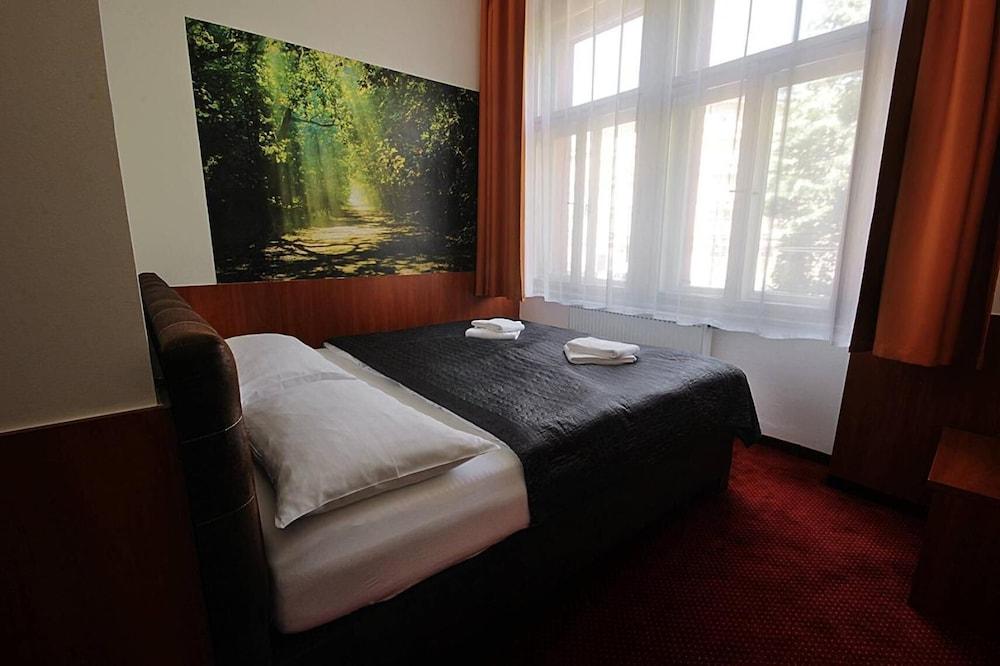 Hotel Zlatá Váha Praga Exterior foto