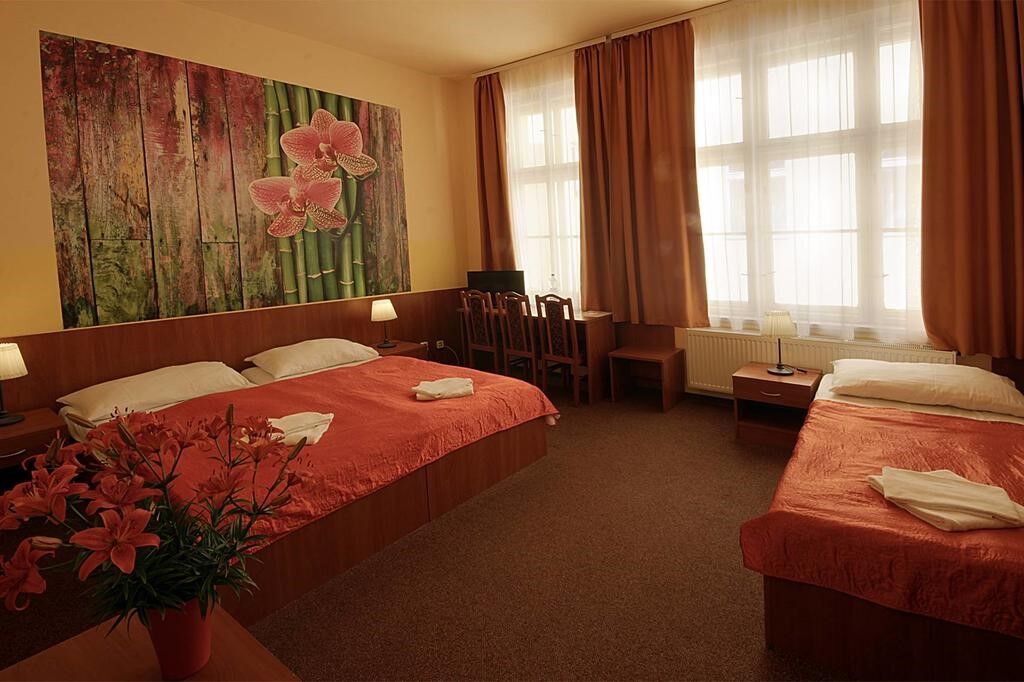 Hotel Zlatá Váha Praga Exterior foto