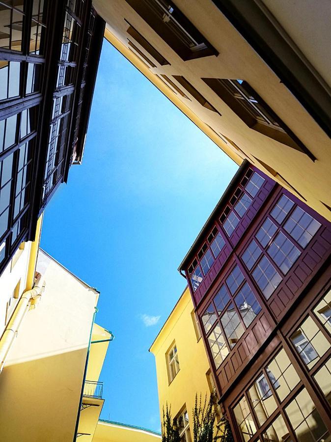 Hotel Zlatá Váha Praga Exterior foto